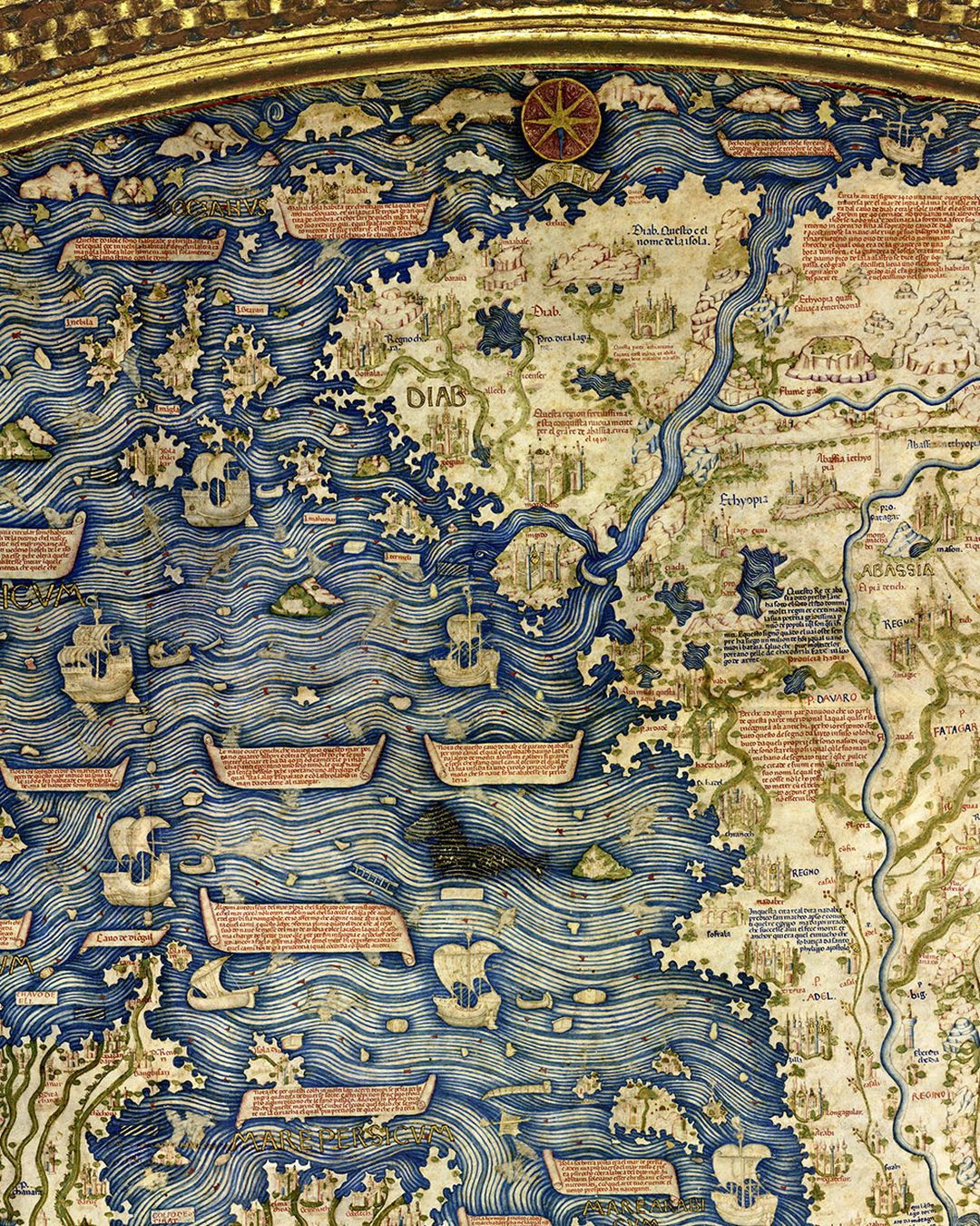 Pormenor do mapa de Fra Mauro: o cabo a que o mapa chama Diab, na ponta sul de África, e o mar à sua volta, com navios desenhados (Biblioteca Nazionale Marciana; reprodução em domínio público).
