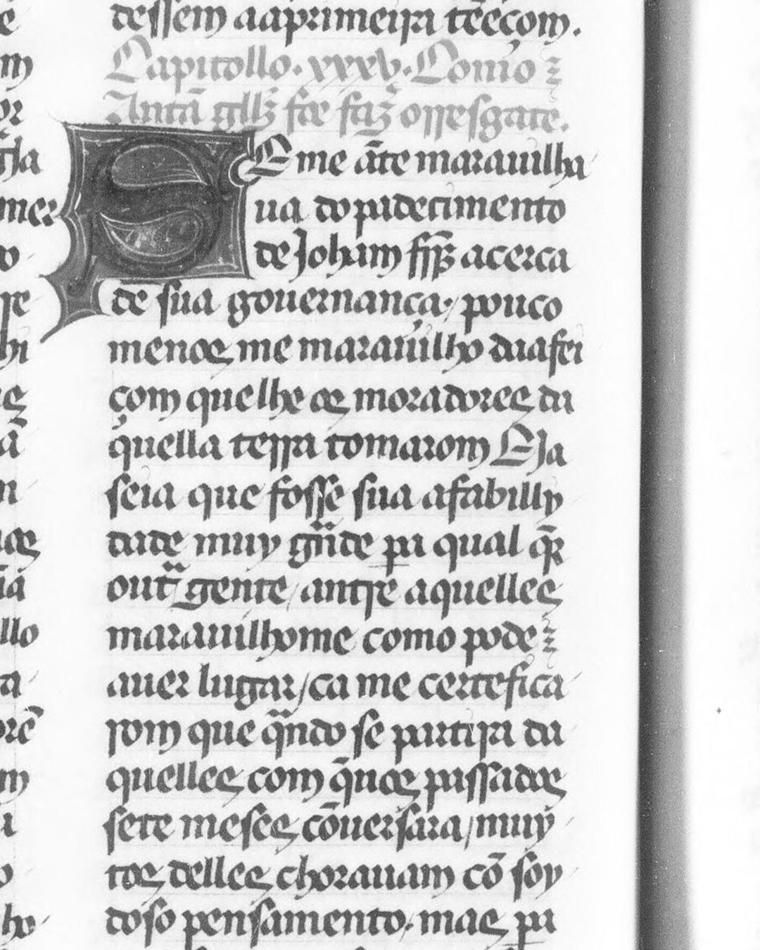 O códice de Paris da Crónica da Guiné, fl. 62v: o título do capítulo XXXV e o que garantiram a Zurara, que à partida de João Fernandes muitos dos que tinham vivido com ele «choravam cõ soydoso pensamento» (Bibliothèque nationale de France, Portugais 41, domínio público).
